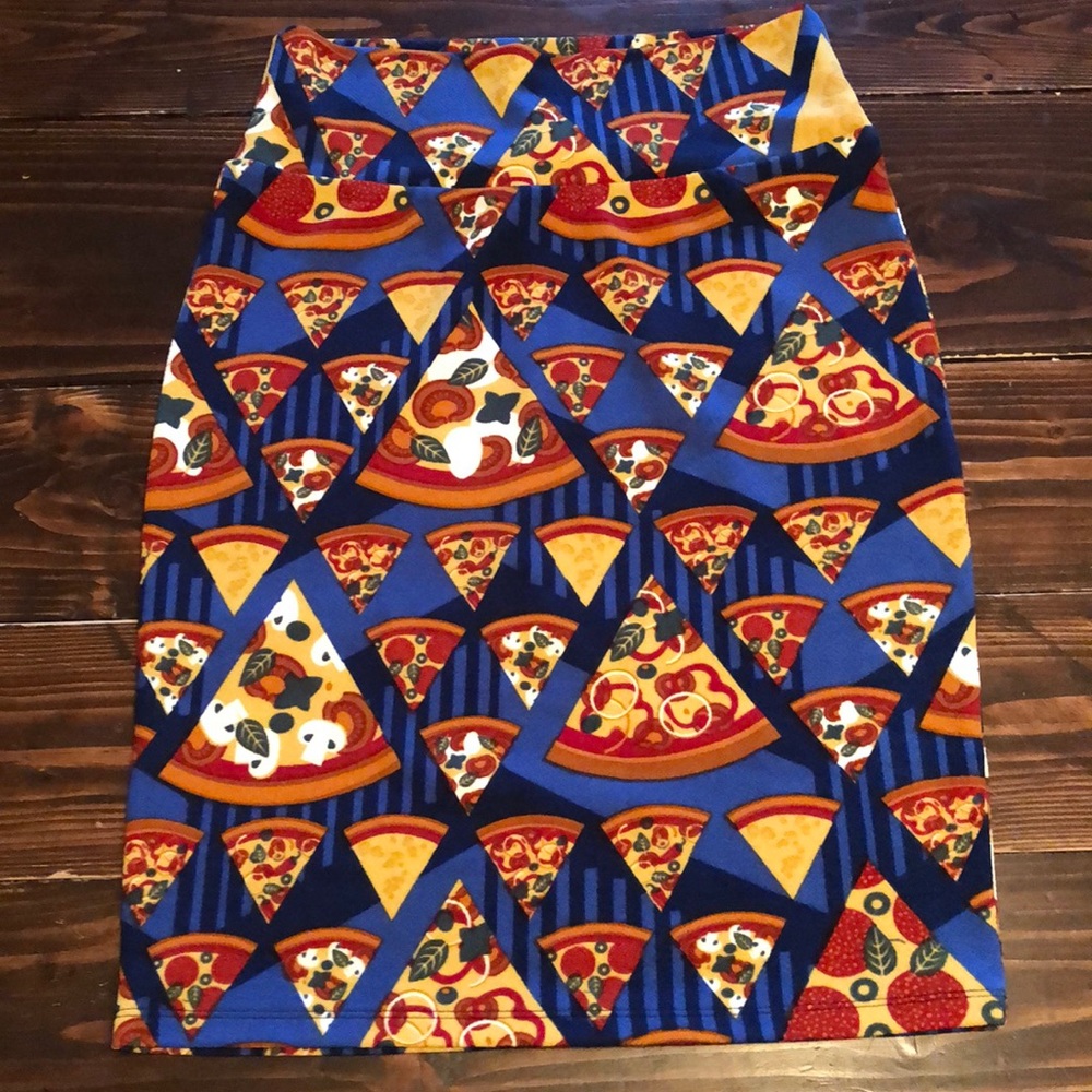 LuLaRoe Pizzia Cassie Size S